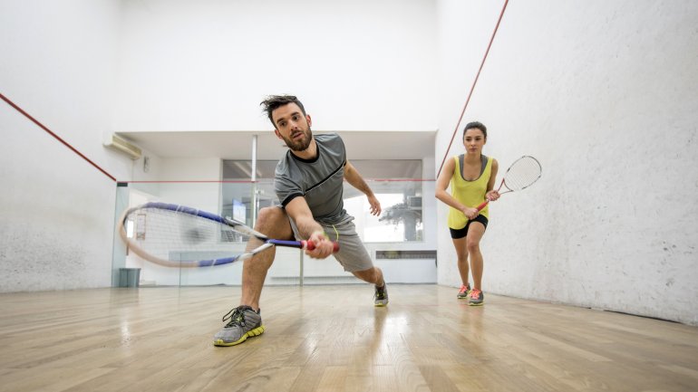 Squash und Tennis: Ungeeigneter Sport bei Hämorrhoiden