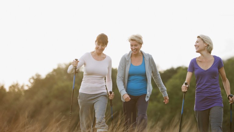 Sport bei Hämorrhoiden: Nordic Walking