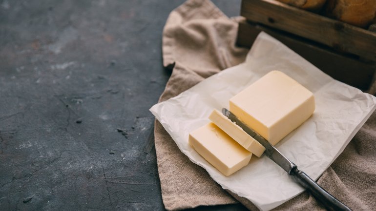 Butter und Schmalz bei Hämorrhoiden meiden